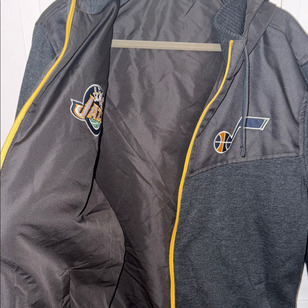 Reversable 2 in 1  Mens Black Hooded Puffer Jacket Trim Size Large-x large - Picture 8 of 8